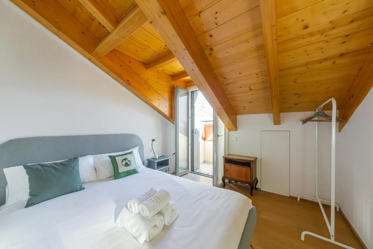 Easy Life - Elegante Trilocale In Zona Porta Venezia Apartment Milan 0*,  Italy