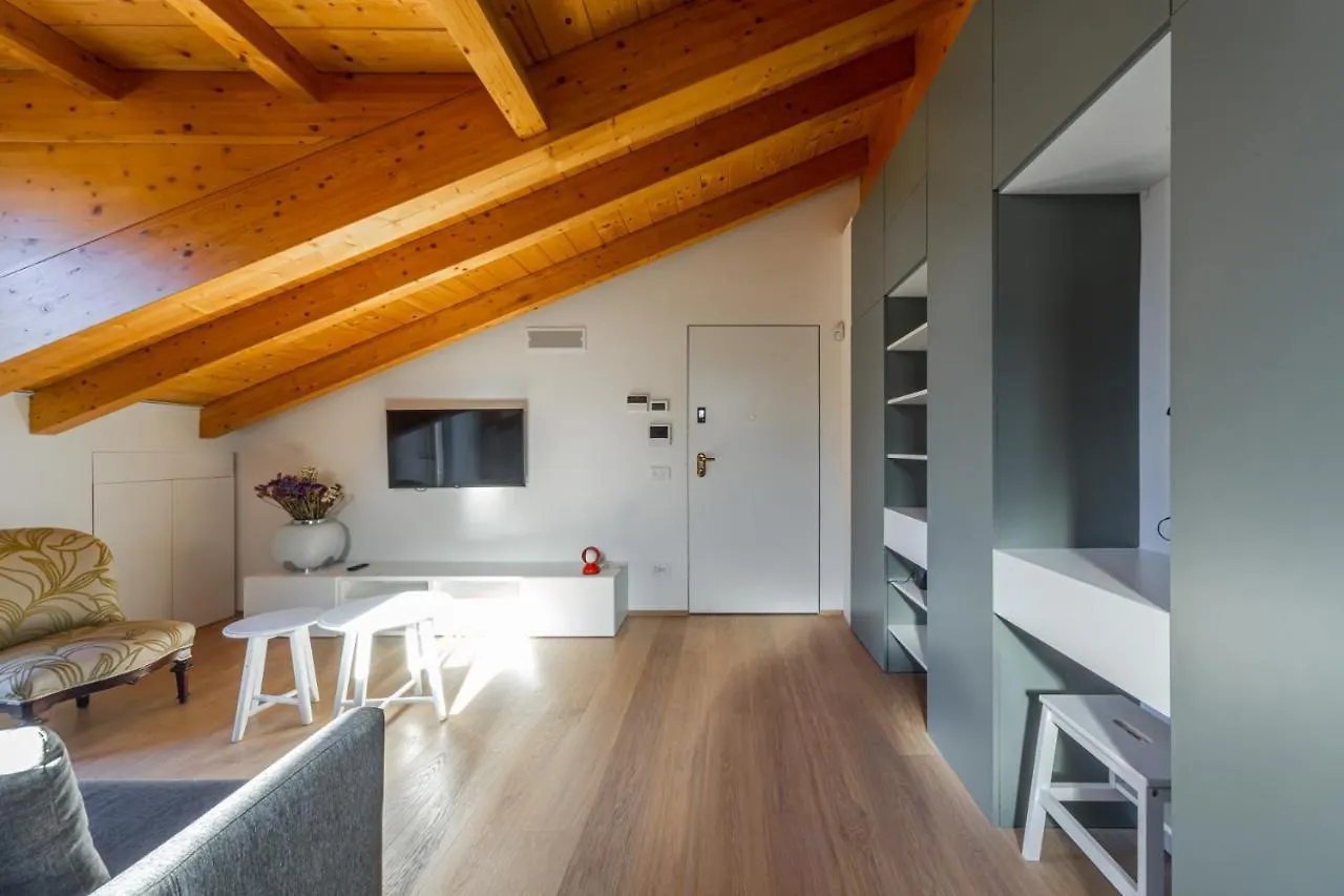 Easy Life - Elegante Trilocale In Zona Porta Venezia Apartment Milan